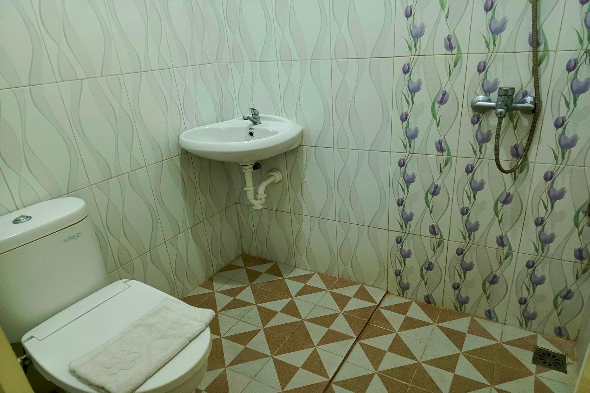 Adisa Homestay มะลัง ภายนอก รูปภาพ