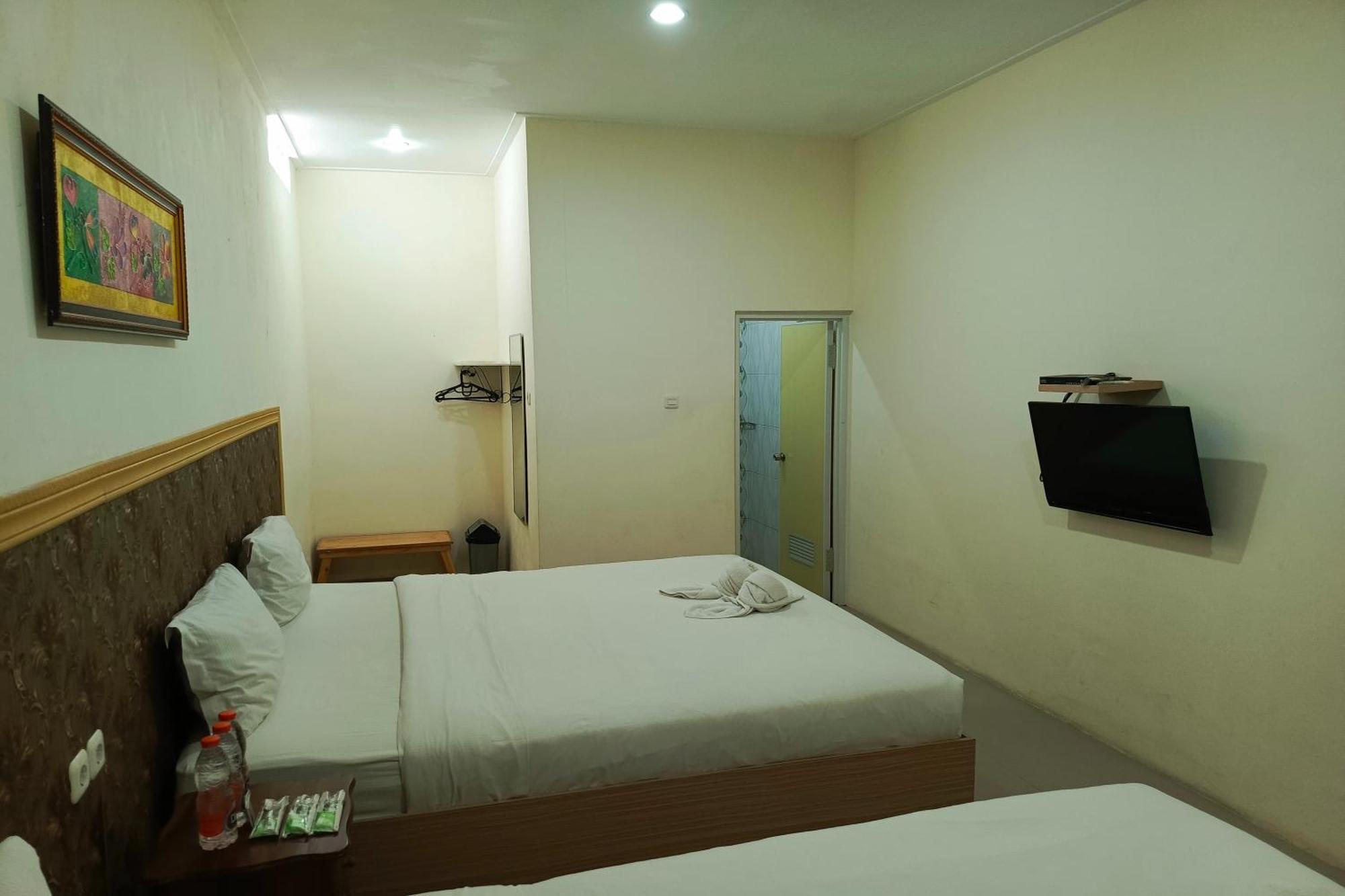 Adisa Homestay มะลัง ภายนอก รูปภาพ