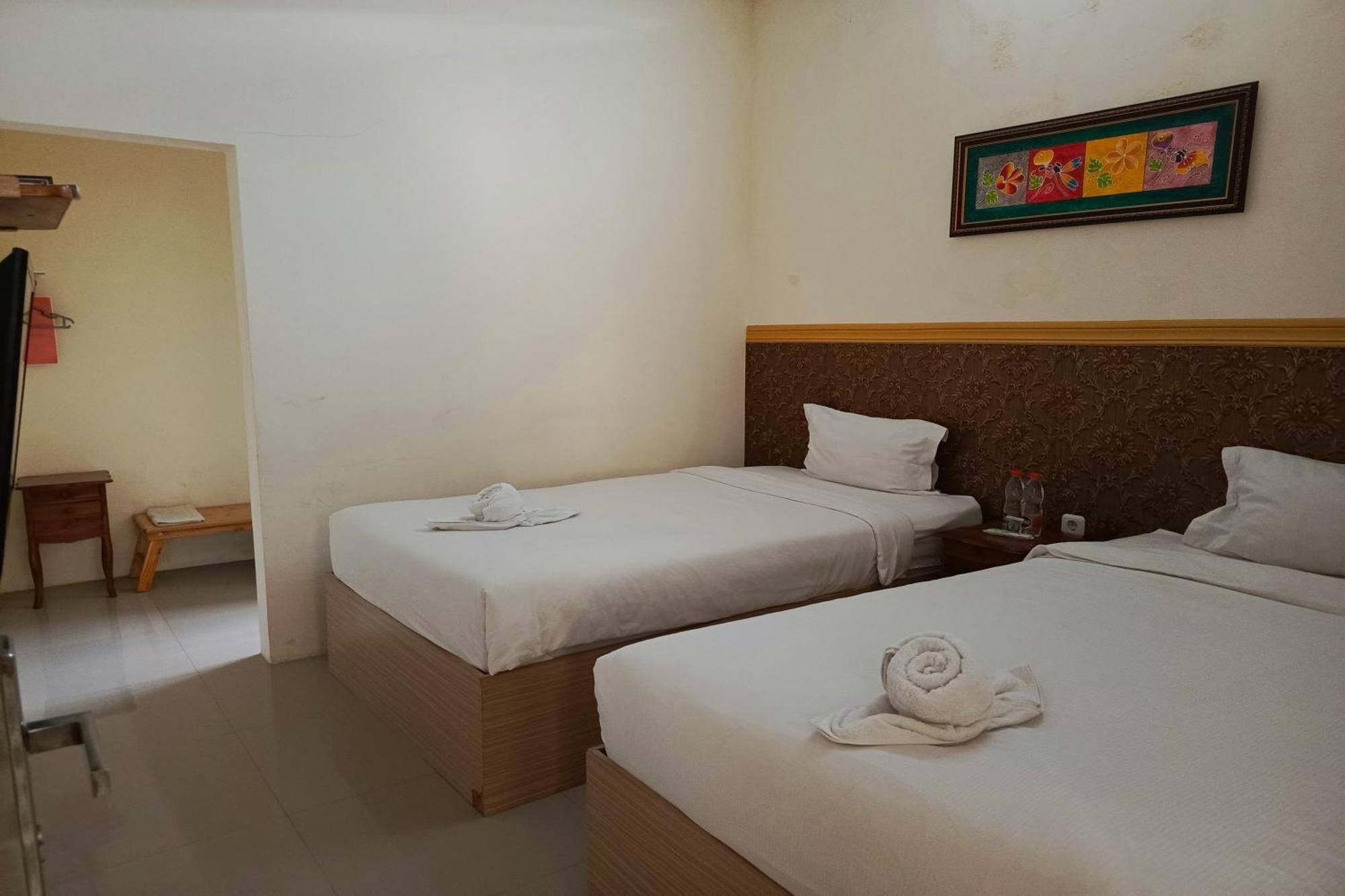 Adisa Homestay มะลัง ภายนอก รูปภาพ